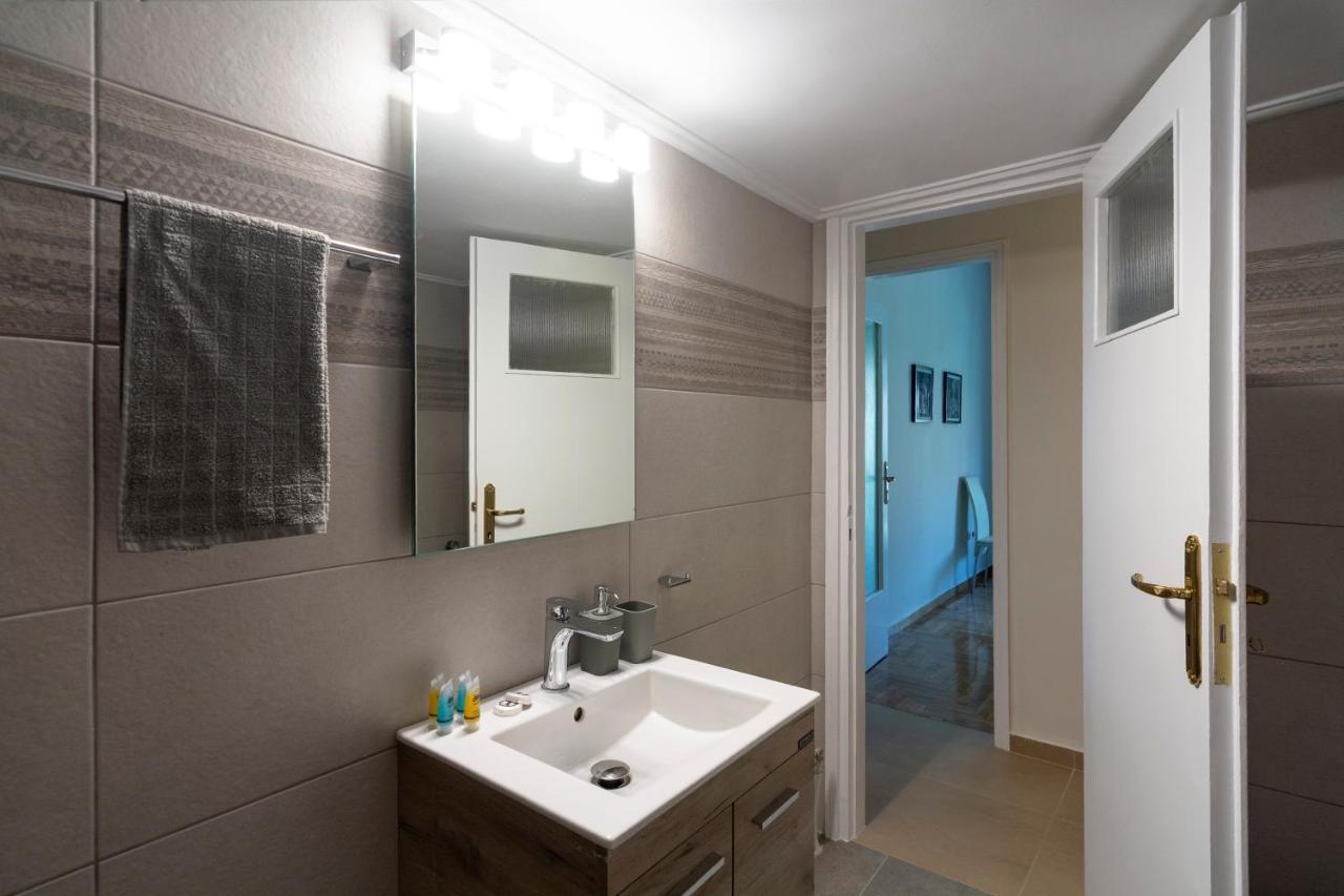 Acropolis View 2Bd Apt Next To Museum & Metro Ateny Zewnętrze zdjęcie